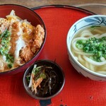 Kompira Udon - カツ丼セット