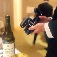 ロオジエ - Les anges boivent du vin avec cet outil.
                      (https://coravin.jp/home/)