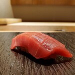 池袋 鮨 匠 - 中トロ　北海道産本マグロ