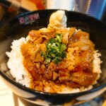 自遊空間 - 料理写真:イベリコ丼(￥390)。
ネットカフェで食べる食事は美味しく感じるから不思議。