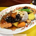 さんるーむ - 鱈と秋野菜の黒酢あんかけ