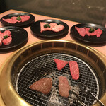 焼肉問屋 牛蔵 - 