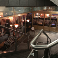 メゾン ポール・ボキューズ - エントランス