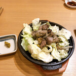 ふじ丸 - さつま知覧鶏の炭火焼き　柚子胡椒