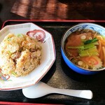 Shinasoba Semmontei Miharashitei - チャーハンセット(1000円)前よりチャーハンパサパサ！ラーメンは美味しいけど麺が貧弱。この麺がもっと旨ければ良いのに