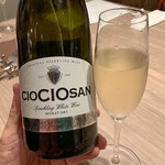 スザ ビストロ - ブルガリア産スパークリング　CIOCIOSAN