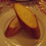 クリスマス亭 - パン300円