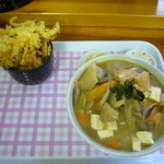 老稚園 - けんちんうどん　ミニ天丼付　700円／奥さん