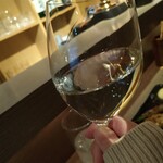 Tsumugi - 日本酒はワイングラスで。