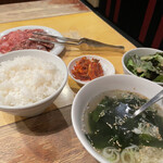 元氣七輪焼肉 牛繁 - 