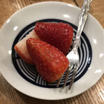 にぎりの一歩 - 苺