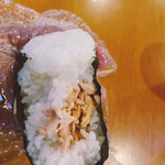 そうざい工房 しゃり弁 - 料理写真:鮭おにぎり