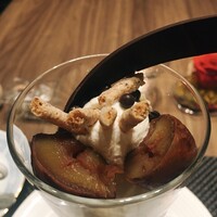 ポム・ダダン - 