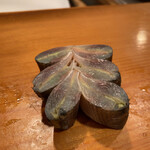 新橋鶴八 - アテの小肌。最高。小肌は鶴八がぶっちぎり。