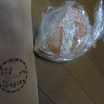 パナデリーヤティグレ - バケット48、田舎パン