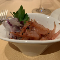 コルテジーア - 生桜海老と大根、オリーブオイル掛け