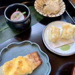 キモリ - 右奥が卯の花です