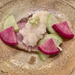 魚菜料理 縄屋 - ハガツオのこなれ鮓〜赤大根・青大根
