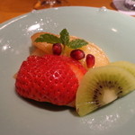 浪速割烹 㐂川 - 洋ナシのコンポートと赤ワインのシャーベット