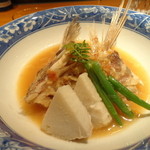 浪速割烹 㐂川 - 鯛のアラ煮は薄味の練り梅