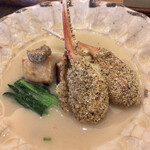 魚菜料理 縄屋 - 蟹爪の蕎麦粉揚げ焼・海老芋〜白味噌仕立て