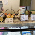 翁屋 - 「みかん大福」280円税込みに「宇治抹茶プリン」300円税込み♪
