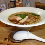 麺処 隆 - 醤油ラーメン 850円