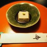 とうふ屋うかい - 胡麻とうふ