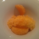 エディション・コウジ シモムラ - アヴァンデセール：完熟みかんのソルベ