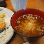 とんかつひなた - 味噌汁