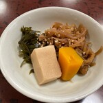 Kamameshi Mutsumi - 付属の煮物