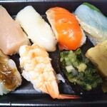 ちよだ鮨 - ランチ・うしお 390円(税別)(2021年11月20日撮影)