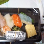 ちよだ鮨 - ランチ・うしお 390円(税別)(2021年11月20日撮影)