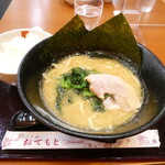 香芝家系ラーメン まねき家 - 