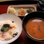 赤坂 菊乃井 - 2012-12　いくらご飯と人参のすり流し