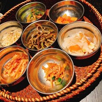 雪月花 ながら - 自家製キムチ・旬菜ナムル盛り
