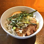 らーめん 六弦 - 炙りチャーシューごはん