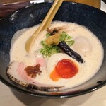 鶏と魚介らぁ麺komugi