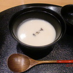 中には蕪のポタージュ　秋トリュフ入り＾＾