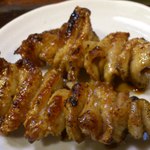 やきとり健歩゛ - 鶏皮。タレ。