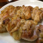 やきとり健歩゛ - 地鶏もも。塩。