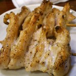 やきとり健歩゛ - 肩なんこつ。塩。