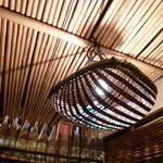 焼肉本舗 - 遊び心のある照明ですね～