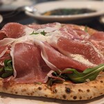 ラ・ピッコラ・ターヴォラ - 