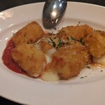 ラ・ピッコラ・ターヴォラ - 