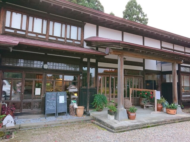 里山のカフェ ににぎ &ndash; 男鹿の自然と癒しのカフェ体験