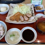 名古屋名物 みそかつ 矢場とん 名古屋駅エスカ店 - 