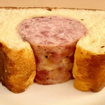 THE BAKE - ソーセージブリオッシュ450円