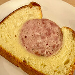 THE BAKE - ソーセージブリオッシュ450円