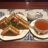 Himeringo - フルーツサンドと紅茶(1250円)